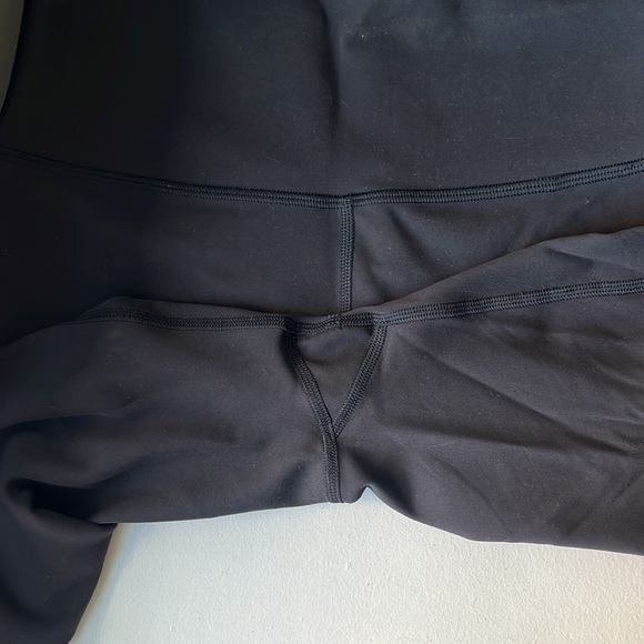 Wunder Train High Rise Short 8” - Picture 4 of 6